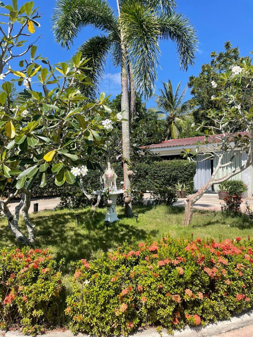 Maikhao Island 2 Hotel Phuket Exterior foto